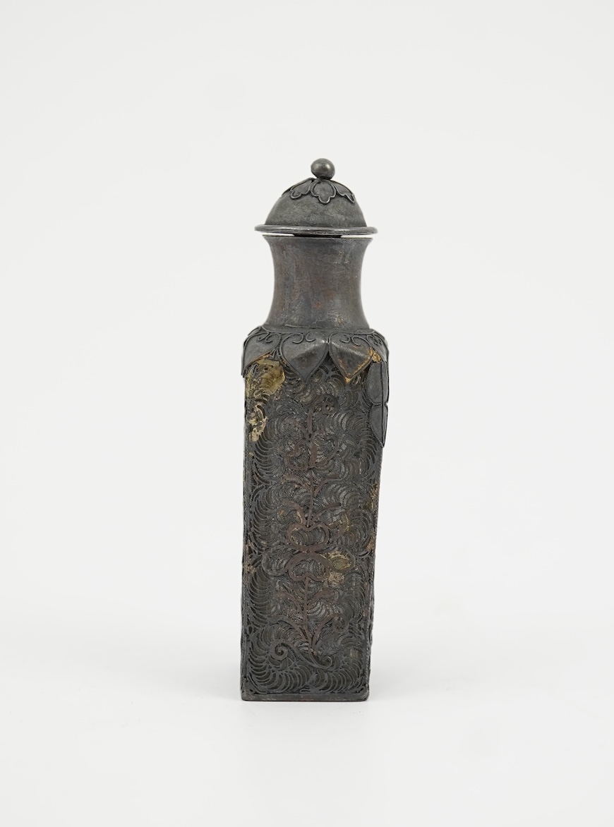 A Chinese silver filigree work and enamel scent bottle, by Wongshing, three carved peach stones, and a kernel and turquoise bead necklace, late 19/early 20th century